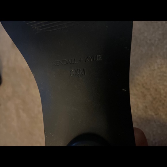 Tied up stud sandals 🤎 - Picture 8 of 8